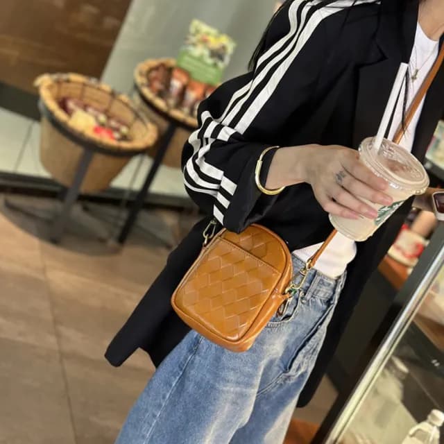 【MoonDy】情人節禮物 真皮包包  包包 包包女斜背包 小包包 便攜包 斜背包女小方包 可愛包包 白色包包 菱格