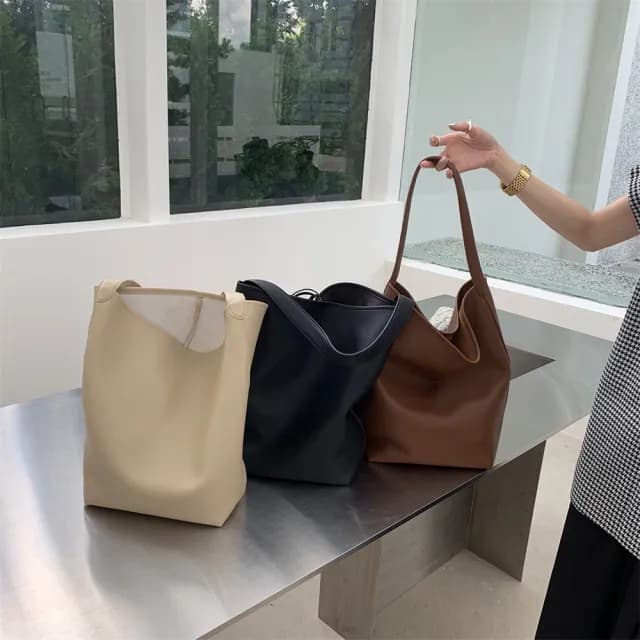 【LEESA】情人節禮物 皮革包包\通勤包\復古包包\單肩包\大容量\大水桶包\肩背包\腋下包\子母包\水桶包韓國\