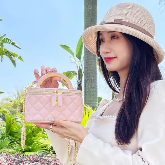【MoonDy】情人節禮物 包包 包包女 化妝包 手提包 小廢包 小香風包包 菱格包 鏈條包 口紅包 斜背包 盒子包