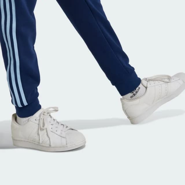 【adidas 愛迪達】DISNEY 運動長褲 童裝 - Originals JN4677