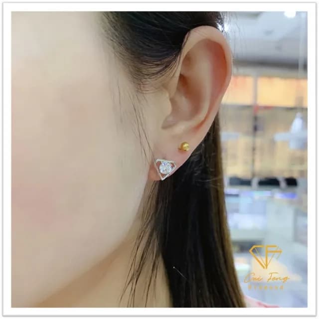 【CF鑽飾】耳環 莫桑鑽《鑽香》(七夕 情人節 耳釘 耳針 耳飾  禮物送禮 求婚  生日)