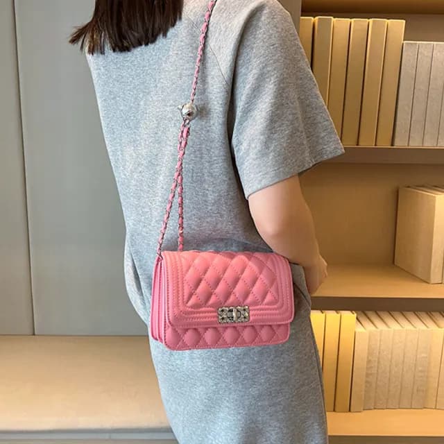 【LEEHER】情人節禮物 七夕 女生/包包/斜背包/菱格紋包/小香風包包/鏈條包/時尚小方包/單肩斜背/方胖子/精