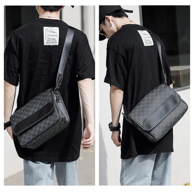 【MoonDy】情人節禮物 七夕 包包 郵差包 公文包 男生包包 千元內CP值最高 側背包男 男士包包 斜背包男  男