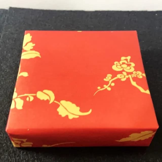 【琉璃工房】舞朝陽琥珀色 加 底座透9*9*2.5cm(入厝禮/送禮/琉璃/禮物/水晶/藝術品/結婚/開業/企業)
