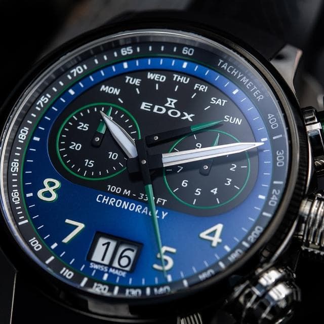 【EDOX 伊度】140周年 BMW 摩托車紀念錶 鈦金屬大日期計時手錶 送禮 禮物 推薦(E38003.TINV.BUNV)