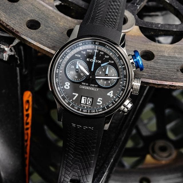 【EDOX 伊度】140周年 BMW 摩托車紀念錶 鈦金屬大日期計時手錶 送禮 禮物 推薦(E38003.TINBU.GNBU)