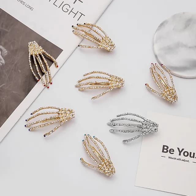 【橘魔法】（4入）萬聖節 服裝 角色扮演 水鑽骨頭手指髮夾(飾品 髮飾 裝飾 裝扮 節慶 童裝 女童 兒童 大人)