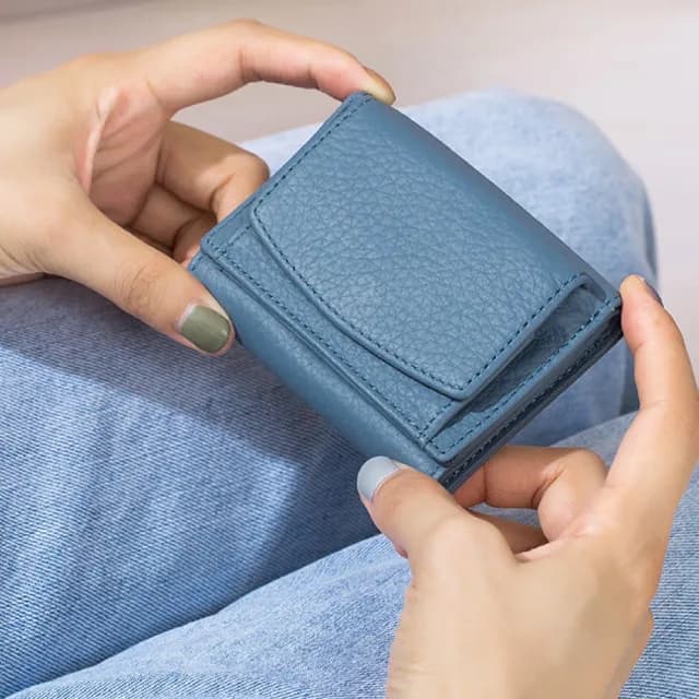 【清新家】日系RFID氣質藍真皮零錢包(真皮包包 頭層牛皮 防盜刷 零錢包 信用卡 票卡夾 短 
