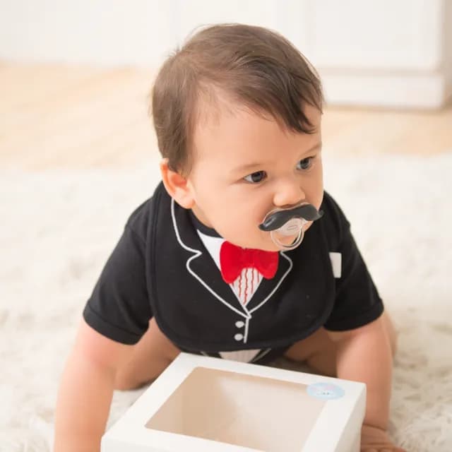 【美國Frenchie Mini Couture】經典燕尾服圍兜(口水巾萬聖節童裝)