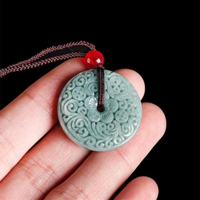 【Penny珮妮】翡翠仿古雕花平安扣玉石項鍊(母親節禮物/交換禮物/送女友/送閨蜜/生日禮物/情人節)