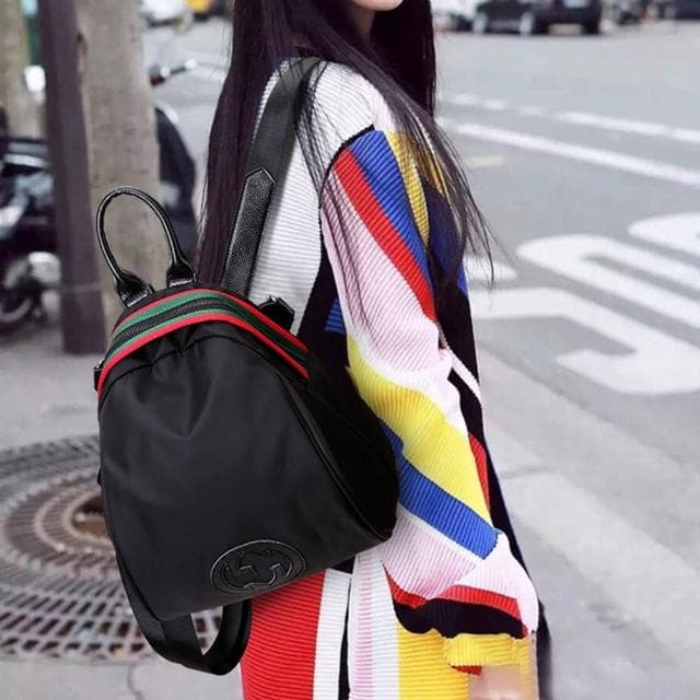 【MoonDy】貝殼包 雙肩包 後背女包 防潑水包包 輕便包包 尼龍後背包 黑色背包 大容量後背包 兩用背包 禮物