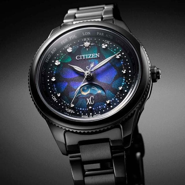 【CITIZEN 星辰】xC Hebe田馥甄 廣告配戴 100週年 宇宙幻彩 電波光動能腕錶 母親節 禮物 推薦(EE1008-56E)