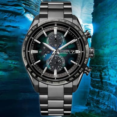 【CITIZEN 星辰 官方授權】GENTS 100週年限量 宇宙幻彩 光動能鈦金屬電波錶-42mm 情人節 禮物(AT8286-65E)
