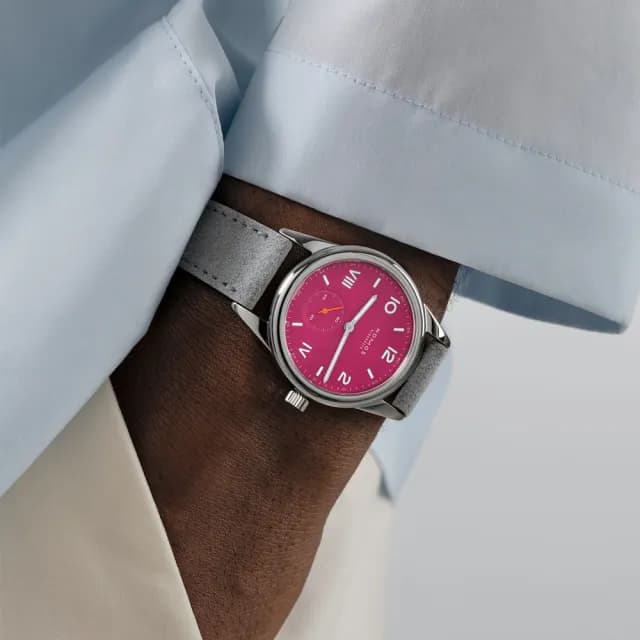 【NOMOS】Club系列 手動上鍊 小秒針 時尚機械腕錶 畢業禮物 送禮 推薦 36mm(711)