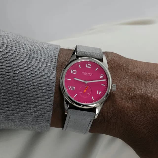 【NOMOS】Club系列 手動上鍊 小秒針 時尚機械腕錶 畢業禮物 送禮 推薦 38.5mm(728)