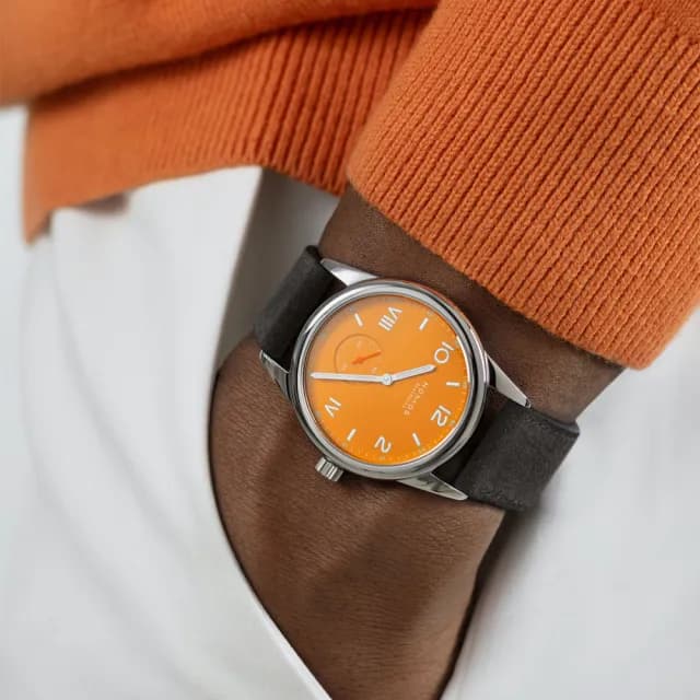 【NOMOS】Club系列 手動上鍊 小秒針 時尚機械腕錶 畢業禮物 送禮 推薦 38.5mm(729)