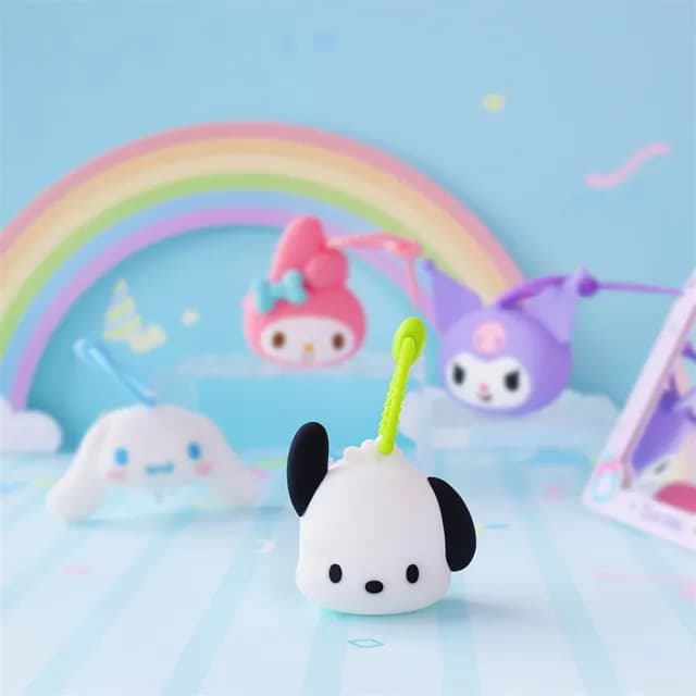 【SANRIO 三麗鷗】卡通系列大頭造型矽膠材質迷你耳機收納包零錢包掛件(庫洛米/大耳