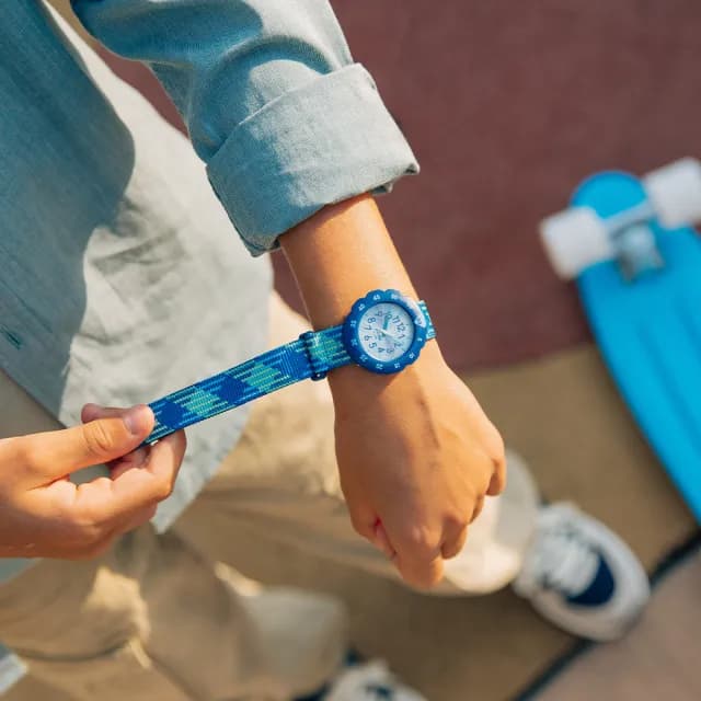 【Flik Flak】兒童手錶 LOOP IN BLUE /兒童禮物/安全防水/瑞士製造 FPSP074(34.75mm)