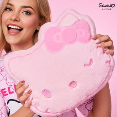 【WOONUE】Hello Kitty凱蒂貓超柔絨毛薄抱枕靠墊靠枕玩偶沙發枕頭(女友女兒老婆生日情人聖誕交換禮物)
