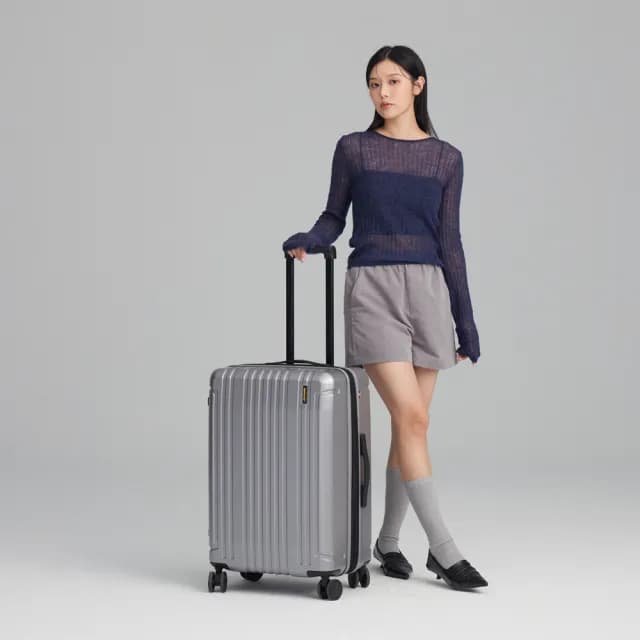 【SWISS STYLE】BERMAS 戰艦箱二代25吋 - 日本Hinomoto頂規靜音飛機輪 可擴充行李箱(三色任選)