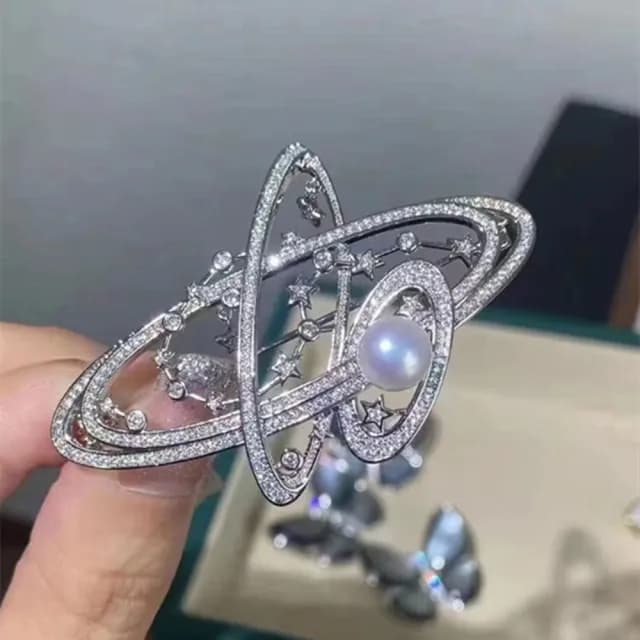 【Penny珮妮】星球宇宙星星珍珠鑲嵌胸針吊墜兩用(母親節禮物/交換禮物/送女友/送閨蜜/生日禮物/情人節)