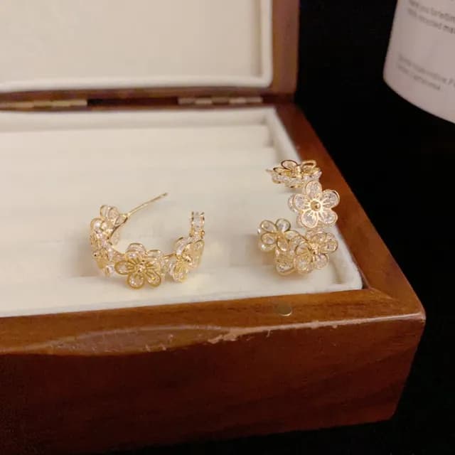 【Emi 艾迷】閃耀花朵鋯石925銀針耳環