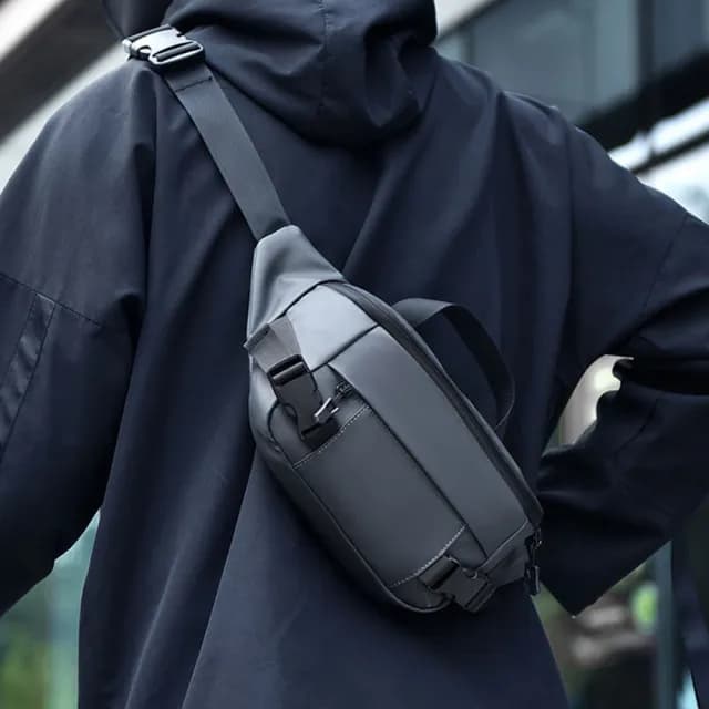 【Starshop】男士機能斜挎包 防潑水斜背包 單肩包 運動腰包 側背包 戶外郵差包 防水包(父親節禮物)