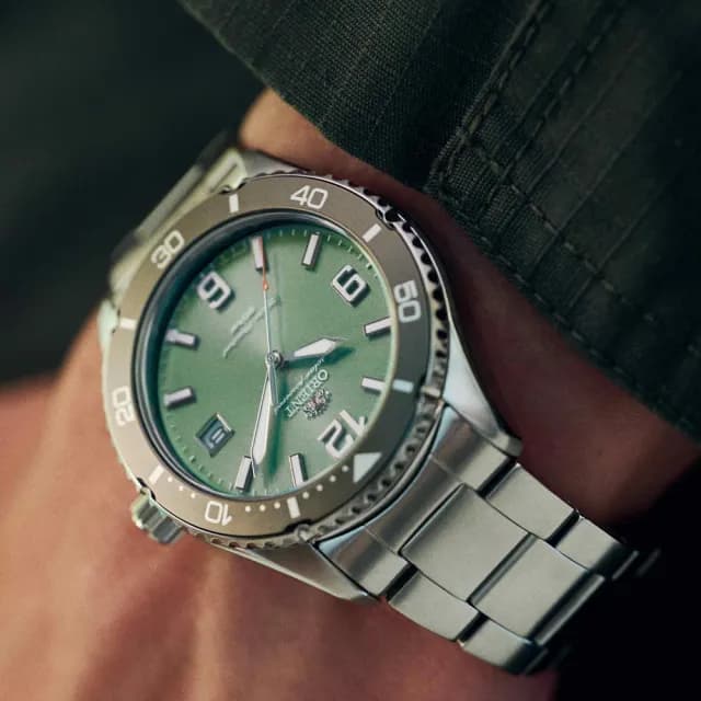 【ORIENT 東方錶】Sports Mako運動風格 太陽能 200米防水 潛水錶(RA-WJ0001E 送禮推薦)