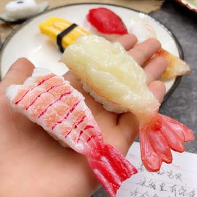 【果果森林】大尺寸日本料理擬真握壽司冰箱貼/便條紙磁鐵/辦公室小物/文創商品(聖誕節 入厝 生日禮物)