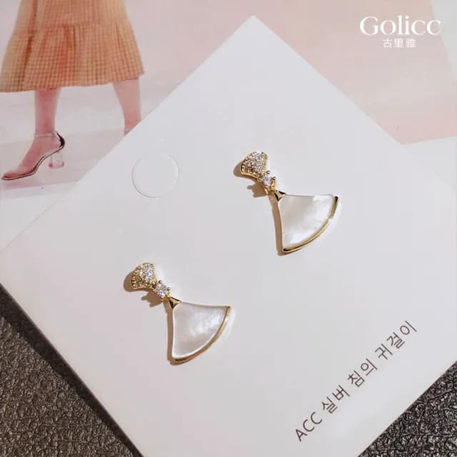 【Golicc】耳環 法式精鑲 優雅扇形小裙(七夕 情人節 生日 飾品 耳釘 耳飾 耳墜 禮物)