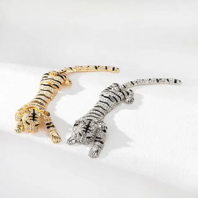 【Penny珮妮】輕奢金屬鑲鑽靈動老虎大胸針披肩裝飾2色可選(生日禮物/交換禮物/情人節/宴會/送男友/尾牙)