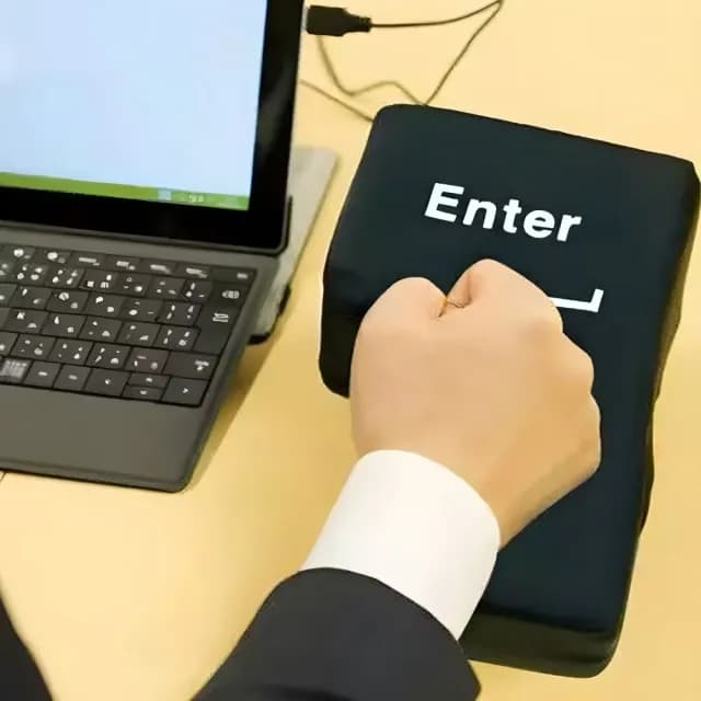 【海扁一頓】減壓超大Enter確認鍵(午睡枕 辦公室 舒壓小物 造型抱枕 交換禮物)