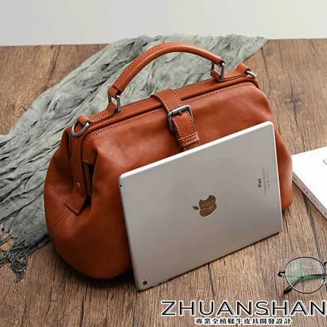 【ZHUANSHAN】情人節禮物 真皮 實用擦色植鞣牛皮醫生包 手提側肩包(真皮包包 咖啡色 / 棕色 / 黑色)