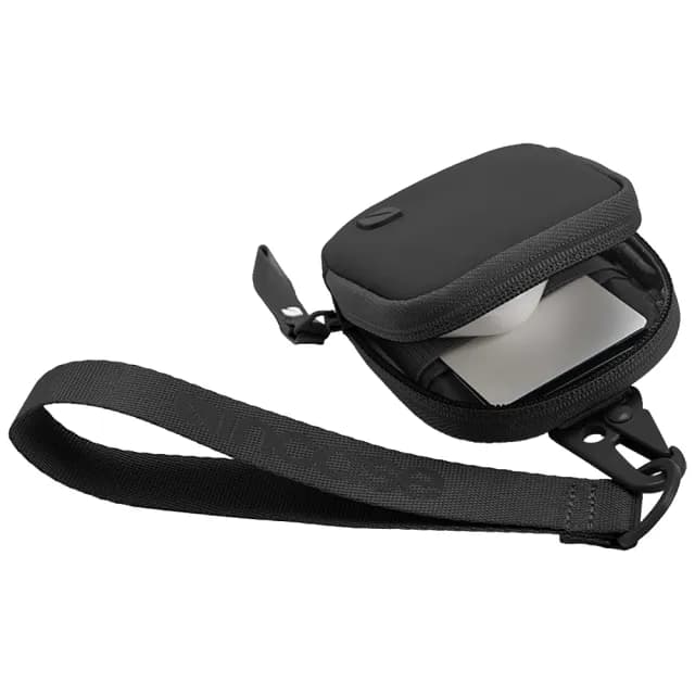 【Incase】AirPods / AirPods Pro A.R.C. Compact Pouch 防水塗層 無線耳機保護袋(黑)