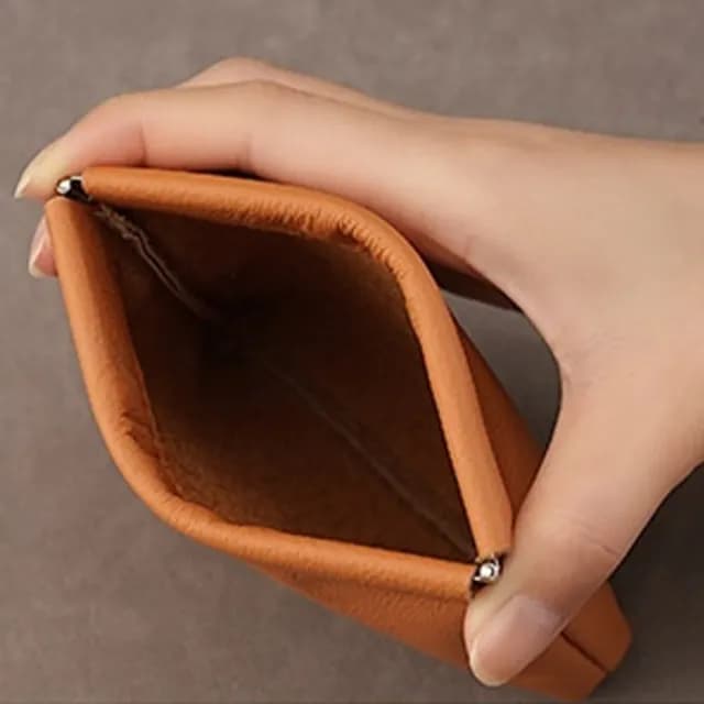 【MoonDy】零錢包 彈片收納包 鑰匙包 耳機包 飾品收納 小包包 自動開合收納包 口紅包 真皮