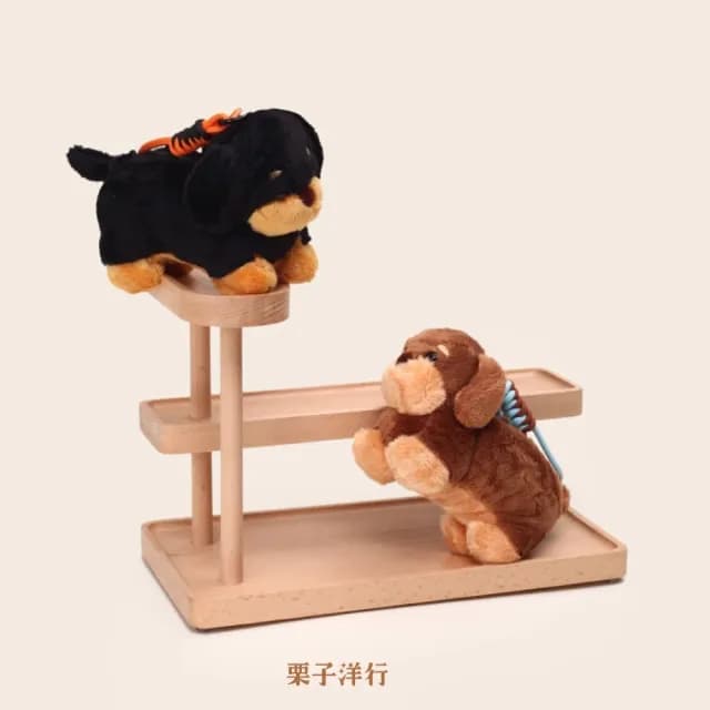 【WOONUE】臘腸狗玩偶吊飾耳機包零錢包包吊飾鑰匙圈臘腸犬狗吊飾(送禮情人節禮物生日孫女兒男友