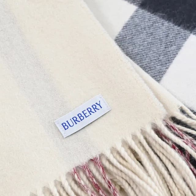 【BURBERRY 巴寶莉】英系經典格紋100%喀什米爾羊毛保暖披肩長圍巾/毛毯(米白)
