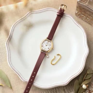 【CITIZEN 星辰】Wicca 酒桶型 太陽能女錶 23.5MM(KP2-523-92)