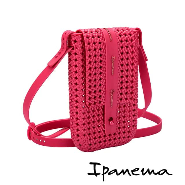 【IPANEMA】情人節禮物 輕巧編織簍空單肩斜跨小包(桃紅色)