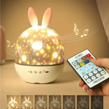 【夢仙境】夢幻精靈兔音樂投影燈-附六張投影片(內置八首音樂 遙控燈 小夜燈 旋轉星空燈 兒童 生日禮物)