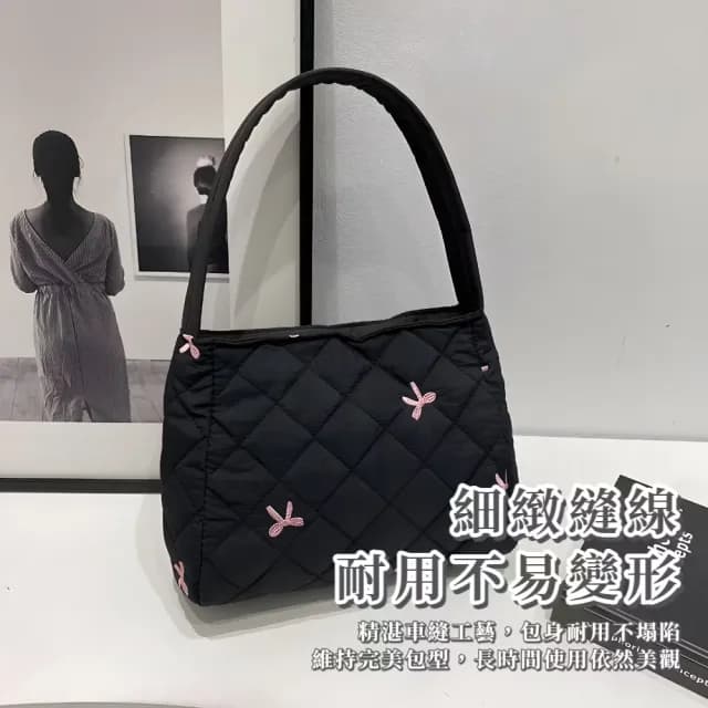 【敲gi可愛】菱格刺繡蝴蝶結手提包(大容量 手拿包 肩背包 女用 腋下包 禮物 學生必備 手提袋 通