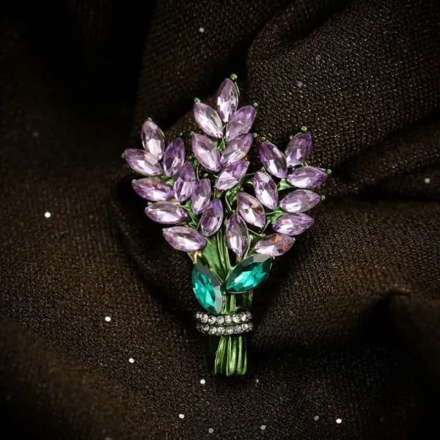 【Penny珮妮】韓版薰衣草鑲鑽胸針別針(母親節禮物 送女友 交換禮物  生日物物 情人節 尾牙 新年 結婚)