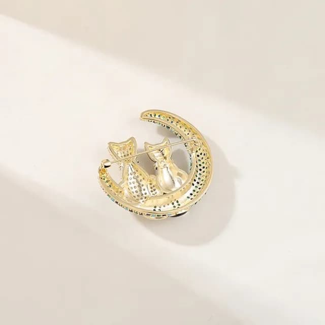 【Penny珮妮】歐美月亮貓鋯石胸針別針(母親節禮物 送女友 交換禮物  生日禮 情人節 尾牙 新年 結婚)