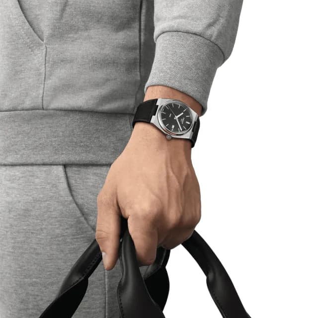 【TISSOT 天梭 官方授權】PRX系列 1970年代復刻 黑面 時尚腕錶 父親節 禮物 送禮 推薦(T1374101705100)