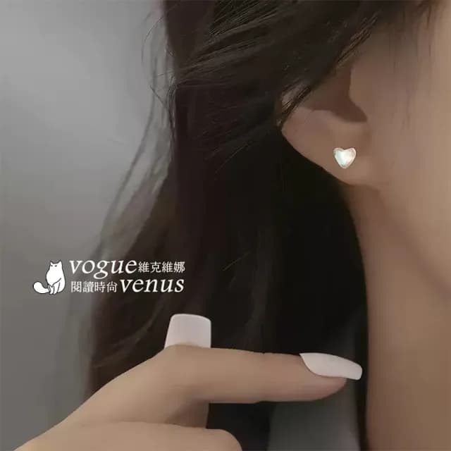 【維克維娜】炫彩琉璃愛心925純銀耳環