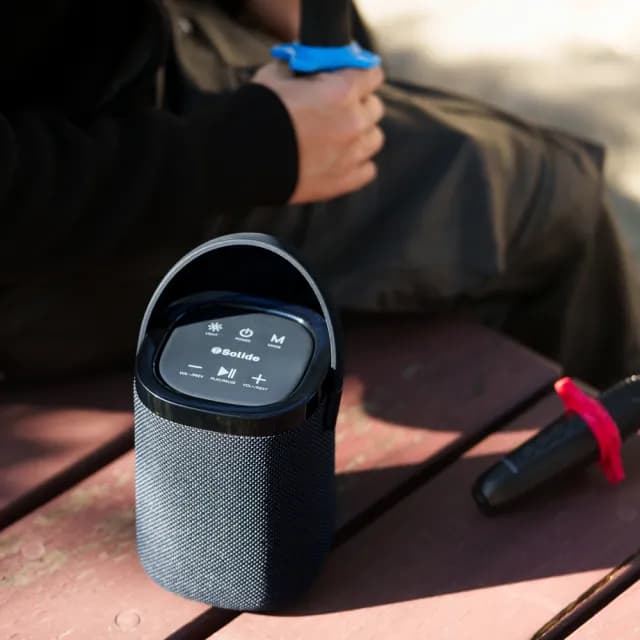 【SOLiDE】SOL-606 時尚K歌藍牙音箱 附雙麥克風(迷你隨身音響 /喇叭)