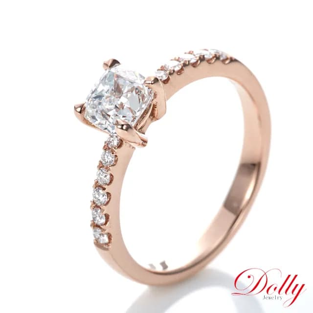 【DOLLY】1克拉 天然鑽石 F/VS2 枕型車工18K玫瑰金求婚鑽石戒指(母親節 長輩送禮 交換禮物首選)