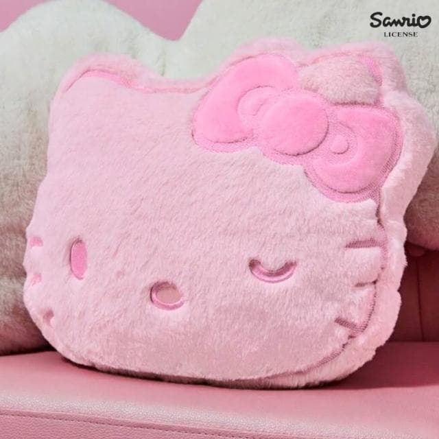 【SANRIO 三麗鷗】Hello Kitty凱蒂貓超柔絨毛薄抱枕靠墊靠枕玩偶枕頭(女友女兒老婆生日情人聖誕交換禮物)