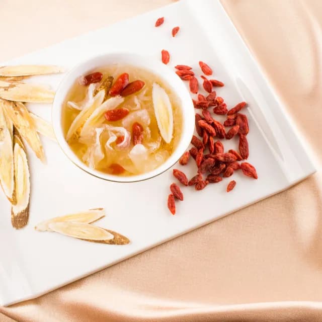 【亞大T8銀耳】黃耆枸杞白木耳露禮盒150gx6入/盒(送禮推薦/年節禮盒/伴手禮/年節禮盒)