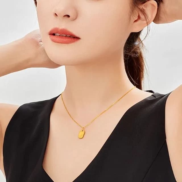 【Penny珮妮】黃金999迷你平安無事牌吊墜項鍊(母親節 送女友 交換禮物  生日禮 情人節 尾牙 新年 結婚)